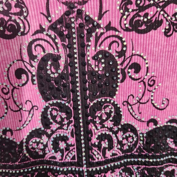 Vocal Rhinestone Cross T-Shirt Pink Black V Neck Goth Small USA Vintage Y2K - Picture 2 of 10